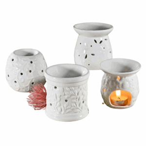 Brucia essenze in ceramica bianca con decori in rilievo
